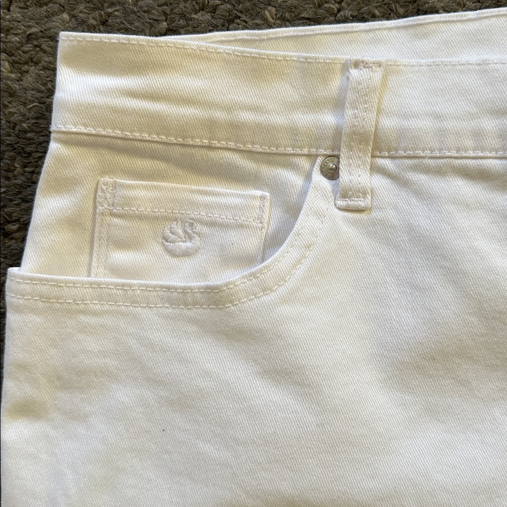 NWT Gloria Vanderbilt Amanda White Denim Jeans - Picture 3 of 9